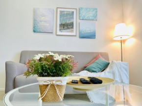 Arcoris Mont Kiara for 1 to 5 Pax Modern Netflix Chill